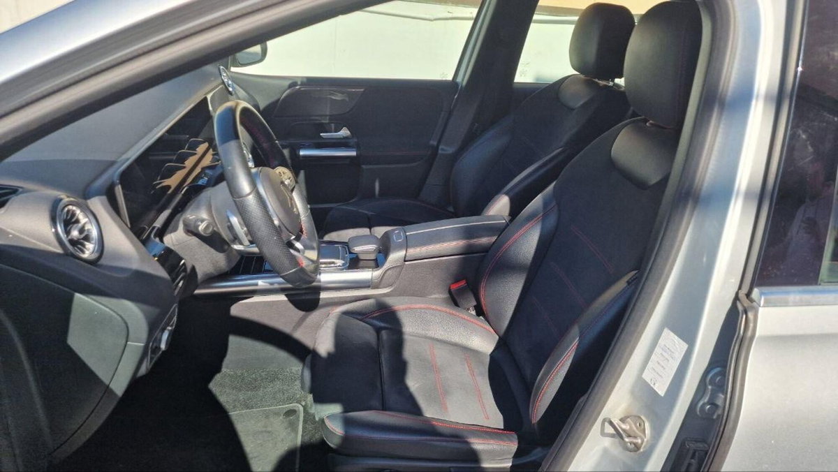 Mercedes-Benz Classe B 180 d Automatic Premium (7)