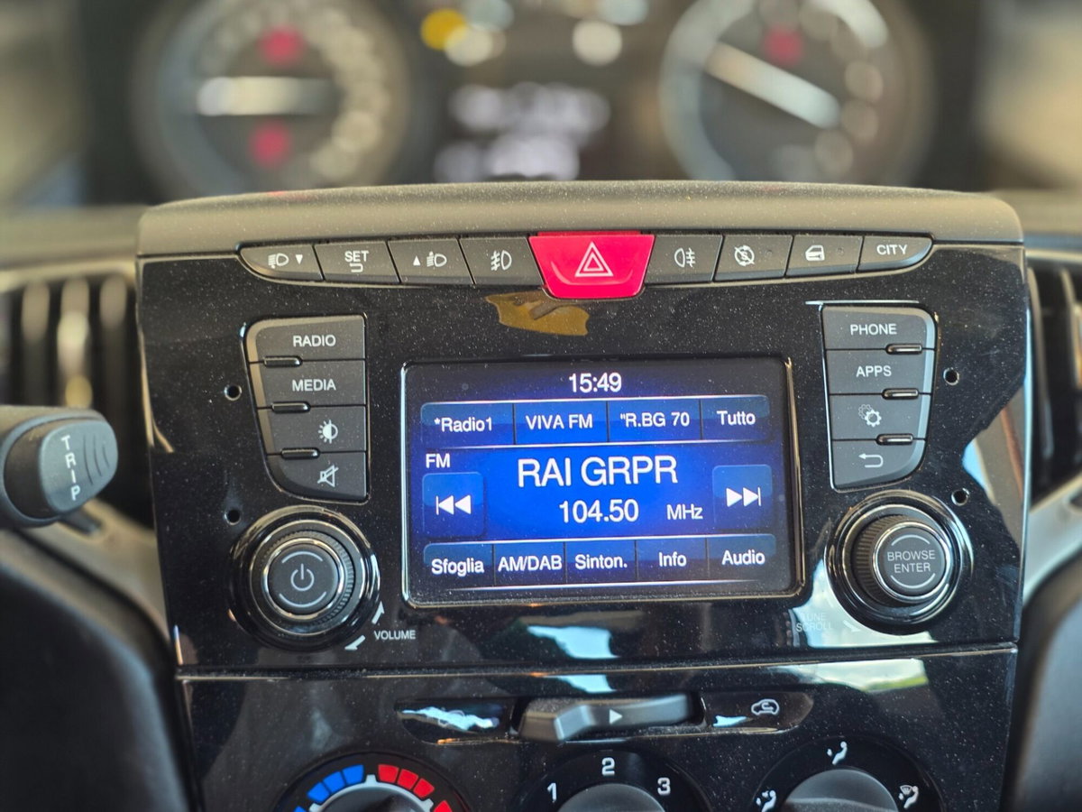 Lancia Ypsilon 1.0 FireFly 5 porte S&S Hybrid Ecochic Gold (11)