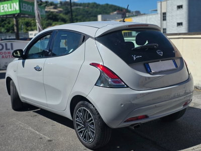 Lancia Ypsilon 1.0 FireFly 5 porte S&S Hybrid Ecochic Gold (5)