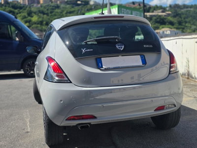 Lancia Ypsilon 1.0 FireFly 5 porte S&S Hybrid Ecochic Gold (6)