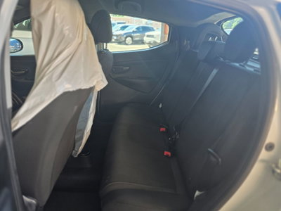 Lancia Ypsilon 1.0 FireFly 5 porte S&S Hybrid Ecochic Gold (9)