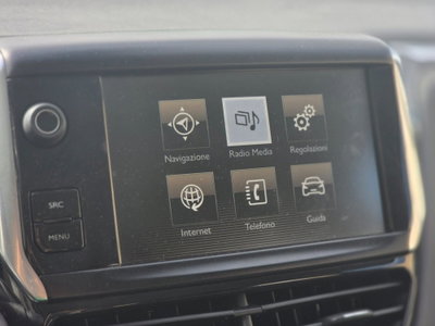Peugeot 2008 VTi 82CV Allure (13)