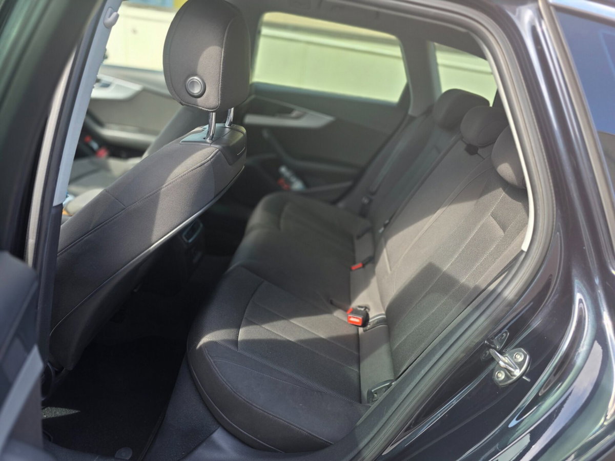 Audi A4 Avant 2.0 TDI 150 CV ultra S tronic Business (11)