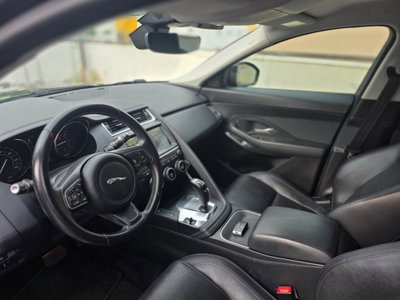 Jaguar E-Pace 2.0D 150 CV AWD aut. R-Dynamic HSE (10)