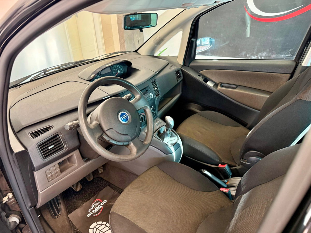 Fiat Idea 1.4 16V Emotion (10)