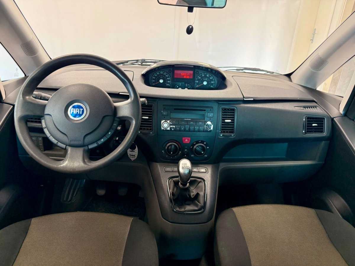 Fiat Idea 1.4 16V Emotion (11)