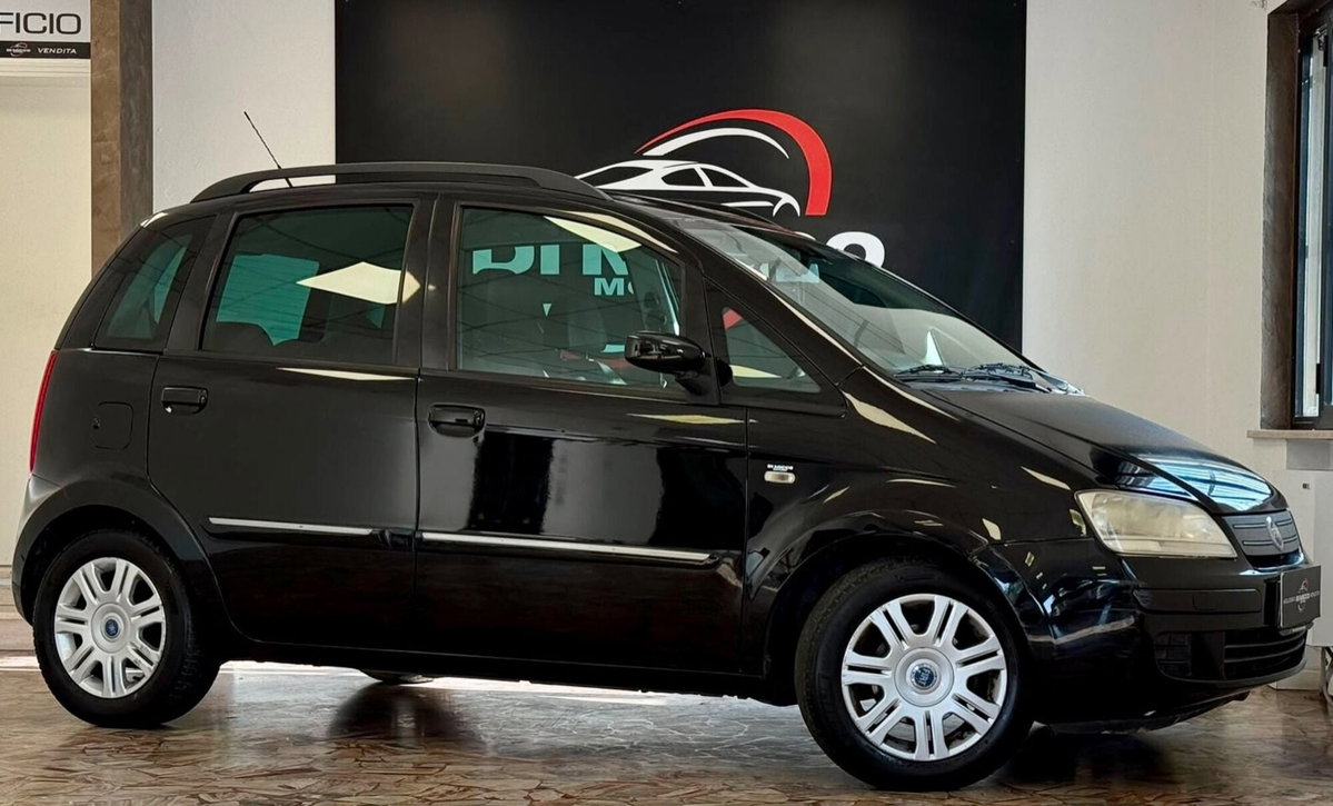 Fiat Idea 1.4 16V Emotion (3)
