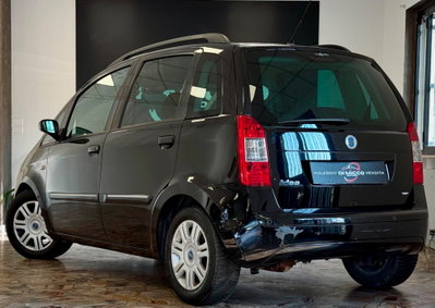Fiat Idea 1.4 16V Emotion (7)