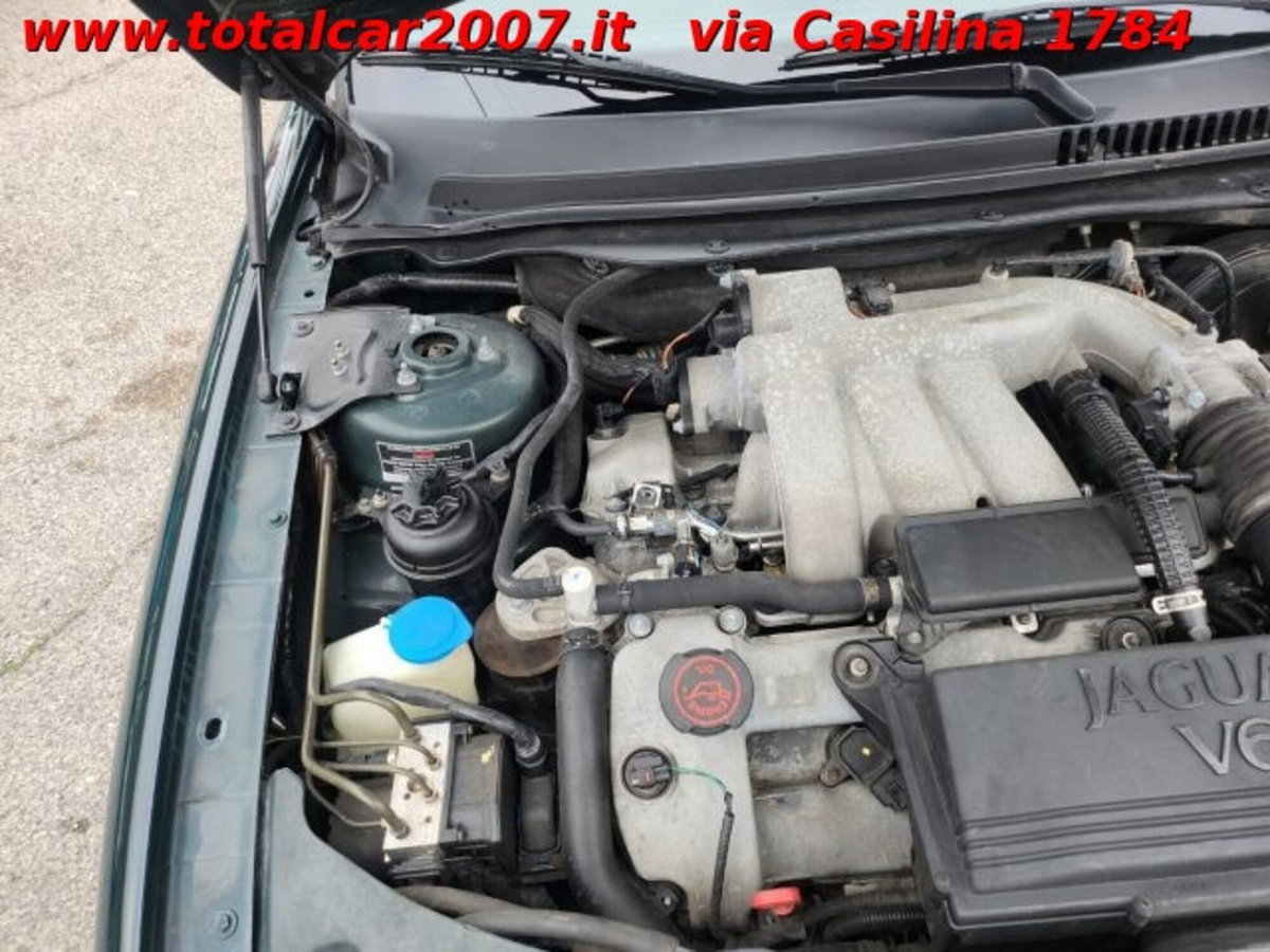 Jaguar X-Type 3.0 V6 24V cat Executive (18)