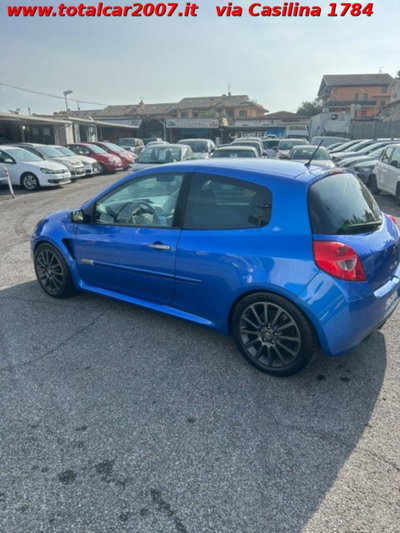Renault Clio 2.0 16V 200CV 3 porte RS (4)