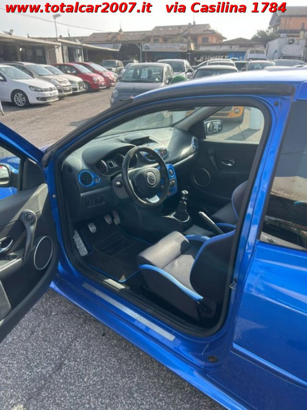 Renault Clio 2.0 16V 200CV 3 porte RS (9)
