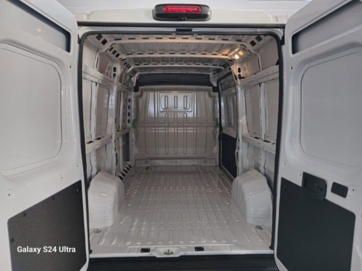 Fiat Ducato Furgone 35 MH2 2.2 mjt3 140cv AT9 serie 9 (11)