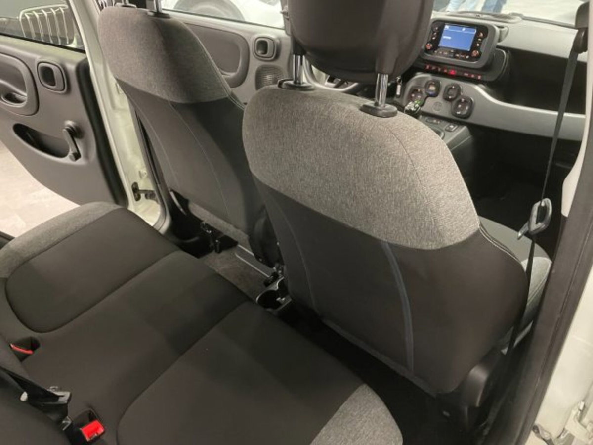 Fiat Panda 1.0 firefly hybrid s&s 70cv (9)