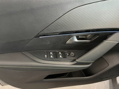 Peugeot 208 51 kWh GT (8)