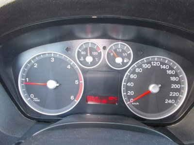 Ford C-Max 2.0 TDCi 136 CV Titanium DPF (12)