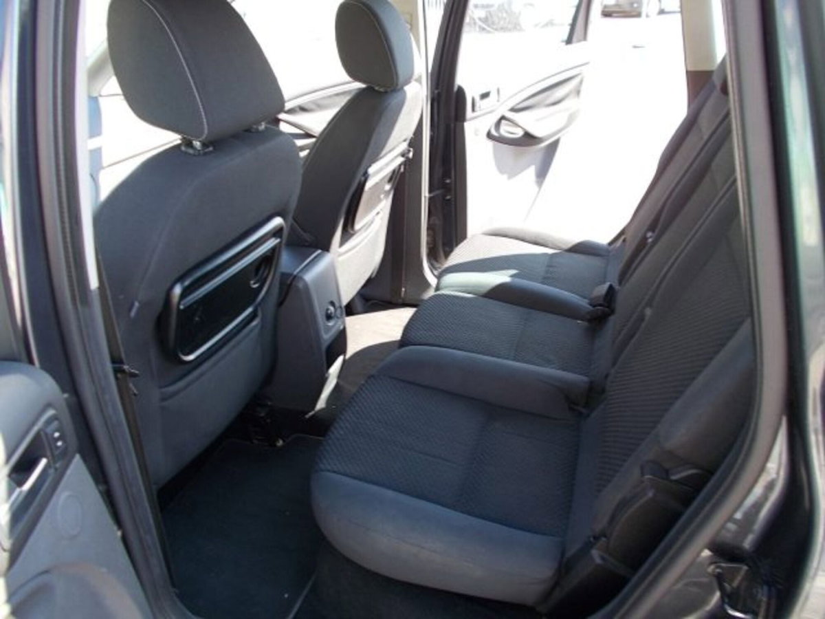 Ford C-Max 2.0 TDCi 136 CV Titanium DPF (13)
