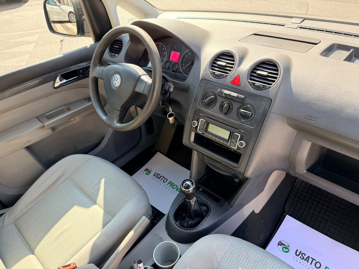 Volkswagen Veicoli Commerciali Caddy 2.0 Ecofuel 4p. Kombi (17)