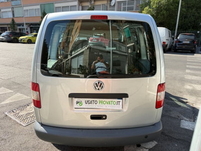 Volkswagen Veicoli Commerciali Caddy 2.0 Ecofuel 4p. Kombi (2)