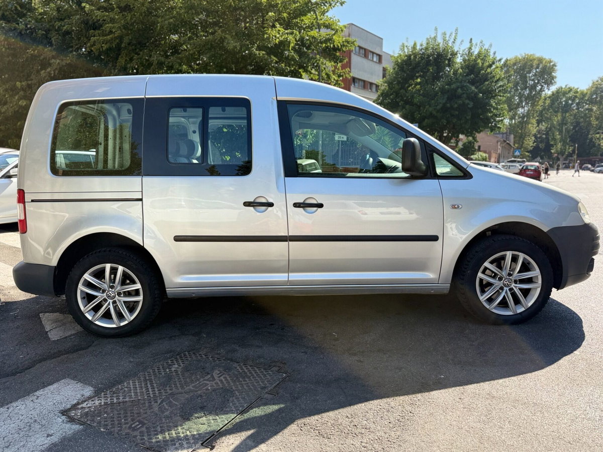 Volkswagen Veicoli Commerciali Caddy 2.0 Ecofuel 4p. Kombi (8)