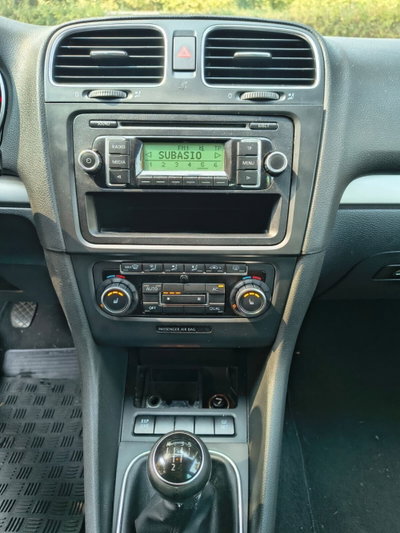 Volkswagen Golf 2.0 TDI 110CV DPF 5p. Comfortline (12)