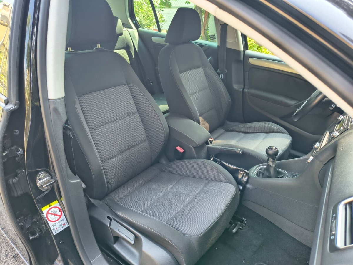 Volkswagen Golf 2.0 TDI 110CV DPF 5p. Comfortline (15)