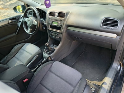 Volkswagen Golf 2.0 TDI 110CV DPF 5p. Comfortline (16)