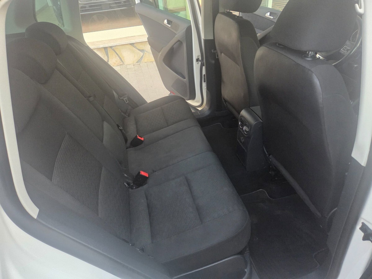 Volkswagen Tiguan 2.0 TDI 140 CV Sport & Style BlueMotion Tech. (17)