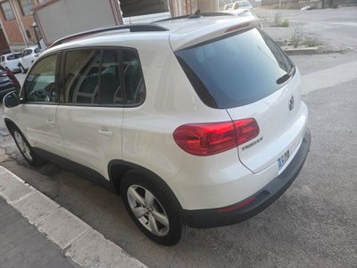 Volkswagen Tiguan 2.0 TDI 140 CV Sport & Style BlueMotion Tech. (2)