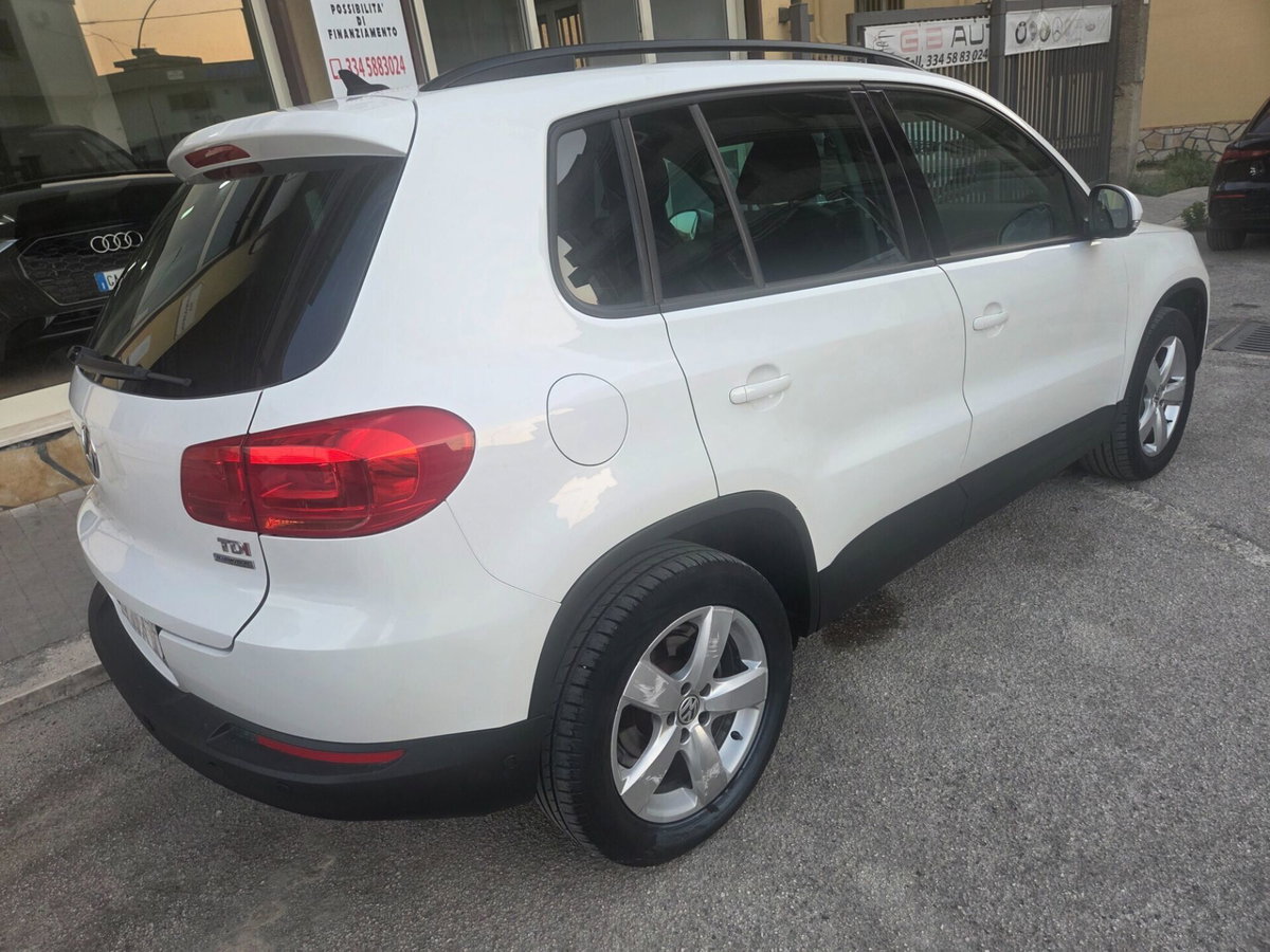 Volkswagen Tiguan 2.0 TDI 140 CV Sport & Style BlueMotion Tech. (4)