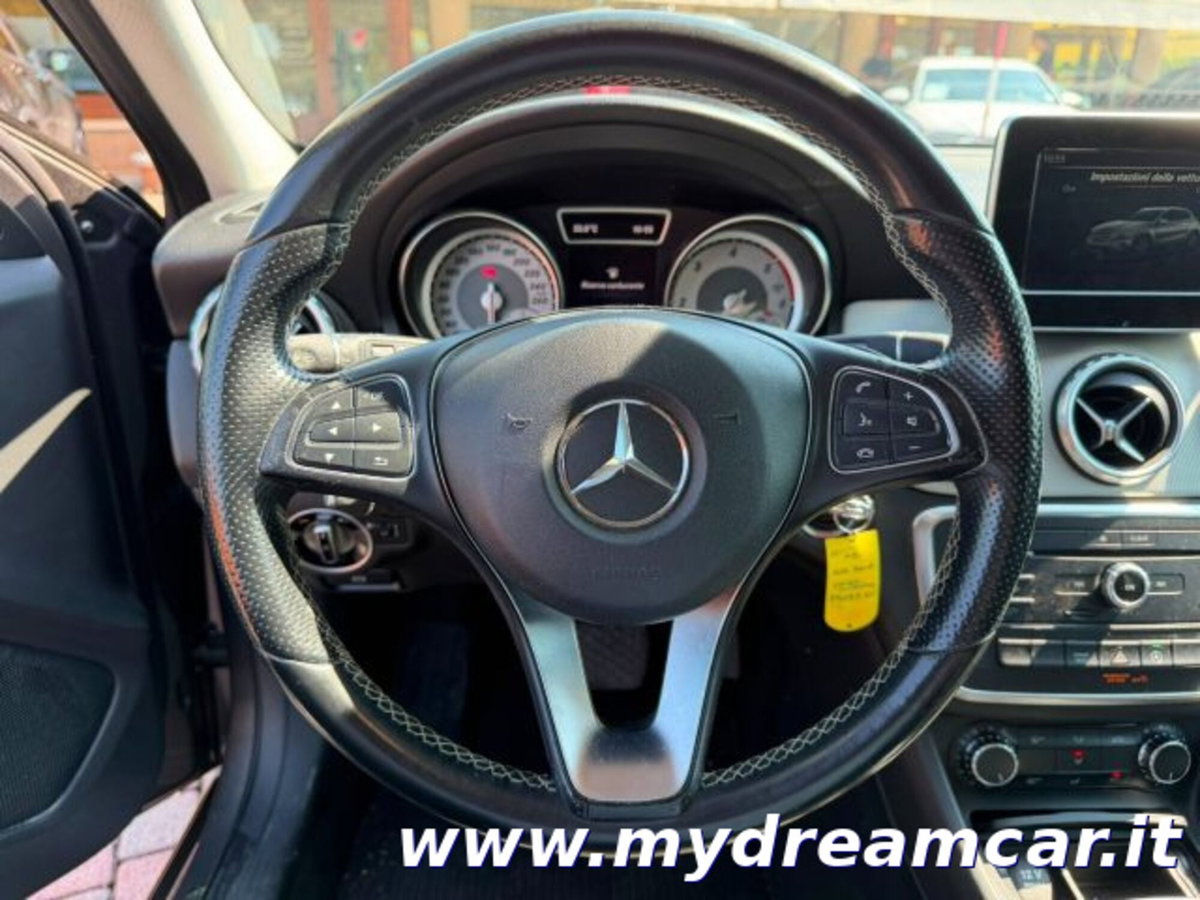 Mercedes-Benz GLA SUV 200 d Automatic Sport (6)
