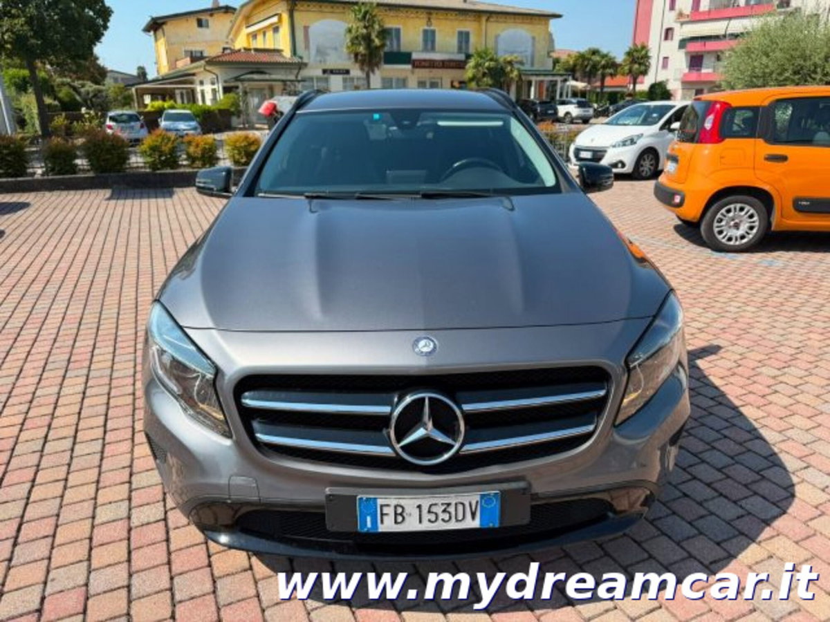 Mercedes-Benz GLA SUV 200 d Automatic Sport (8)