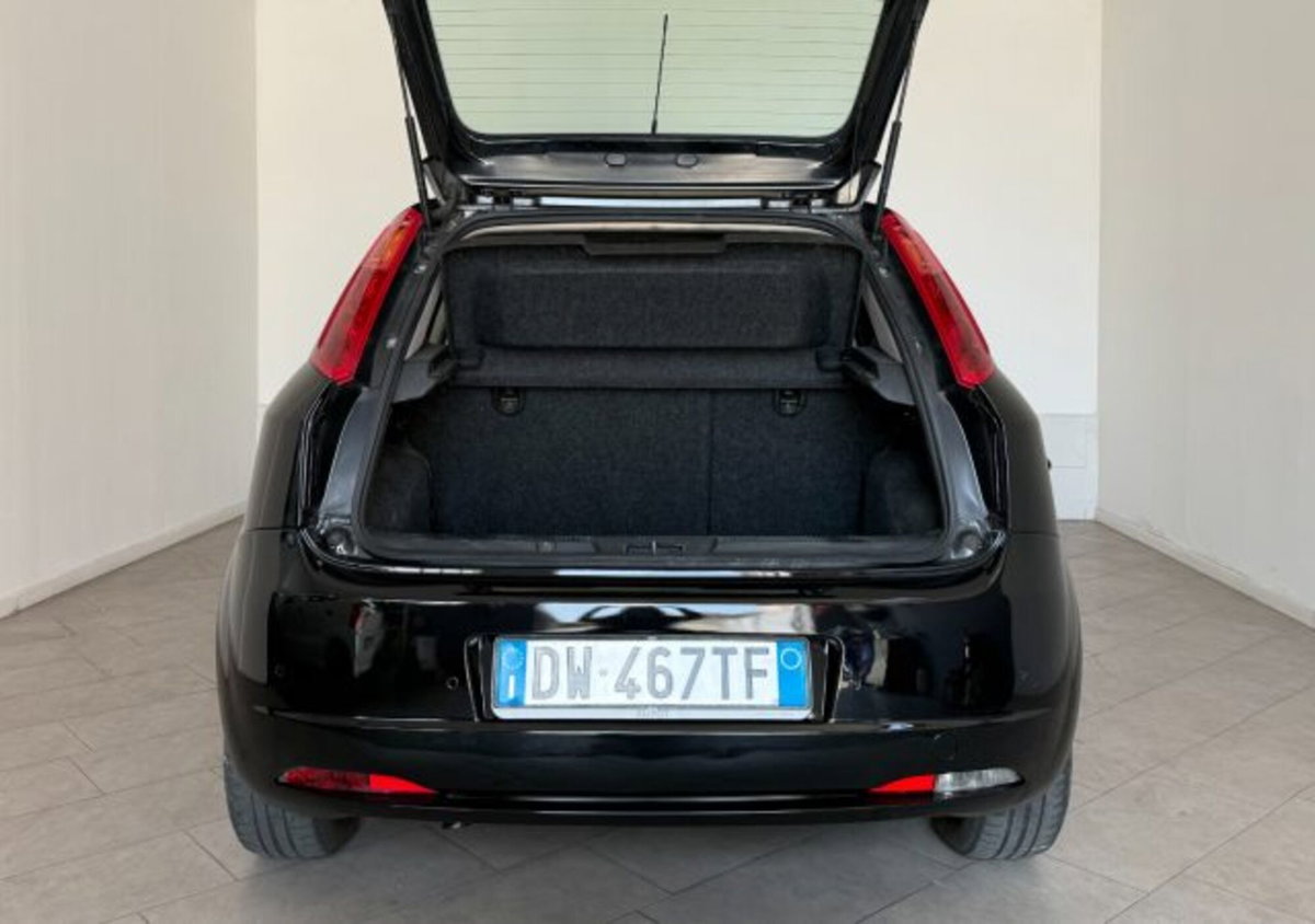 Fiat Grande Punto 1.4 GPL 5 porte Dynamic (11)