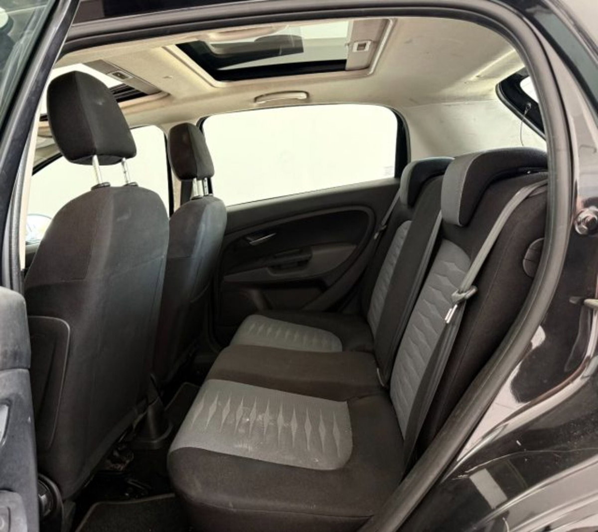 Fiat Grande Punto 1.4 GPL 5 porte Dynamic (14)