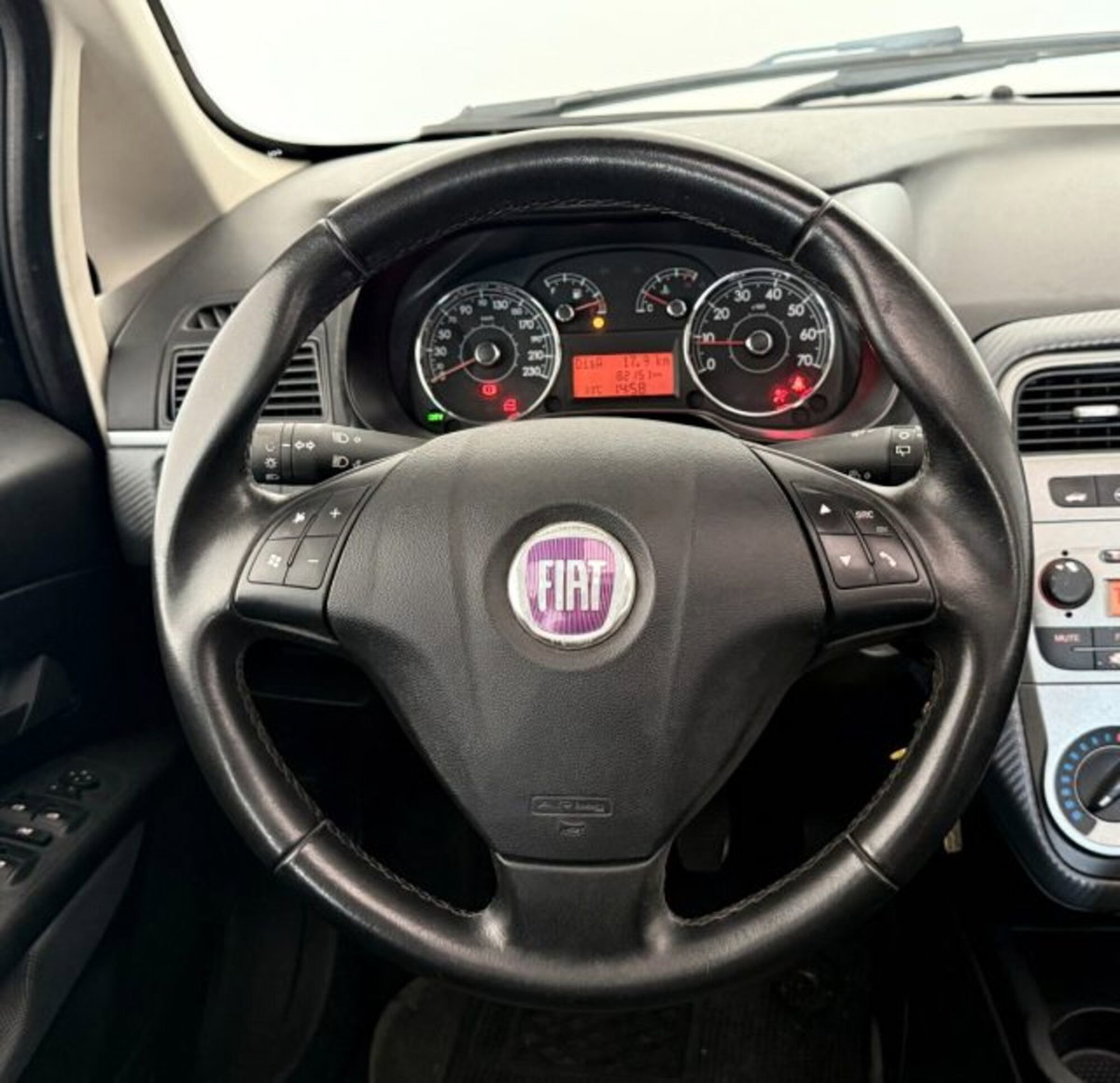 Fiat Grande Punto 1.4 GPL 5 porte Dynamic (19)