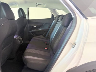 Peugeot 3008 PureTech Turbo 130 S&S Allure Pack (17)