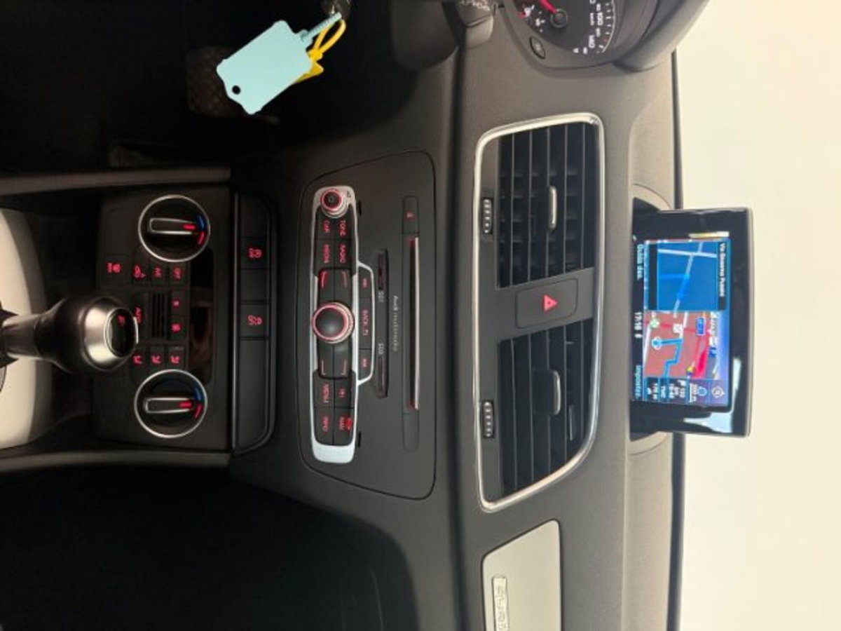 Audi Q3 2.0 TDI 150 CV quattro S tronic (16)