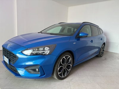 Ford Focus Station Wagon 1.0 EcoBoost 125 CV automatico SW ST-Line (3)