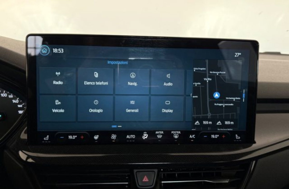 Ford Focus Station Wagon 1.0 EcoBoost Hybrid 155 CV SW ST-Line (11)