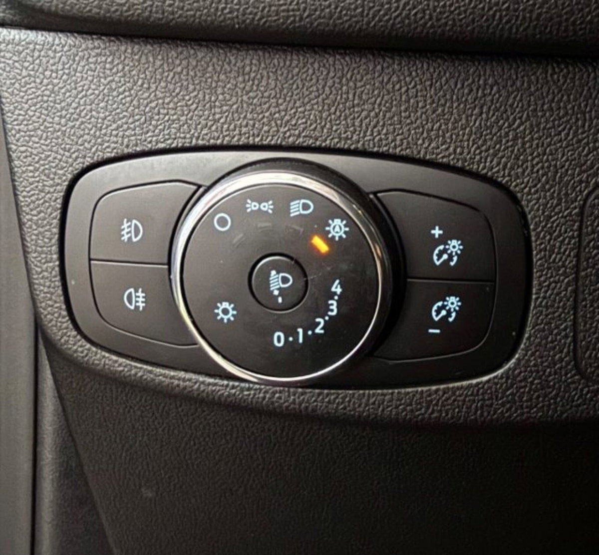 Ford Focus Station Wagon 1.0 EcoBoost Hybrid 155 CV SW ST-Line (19)