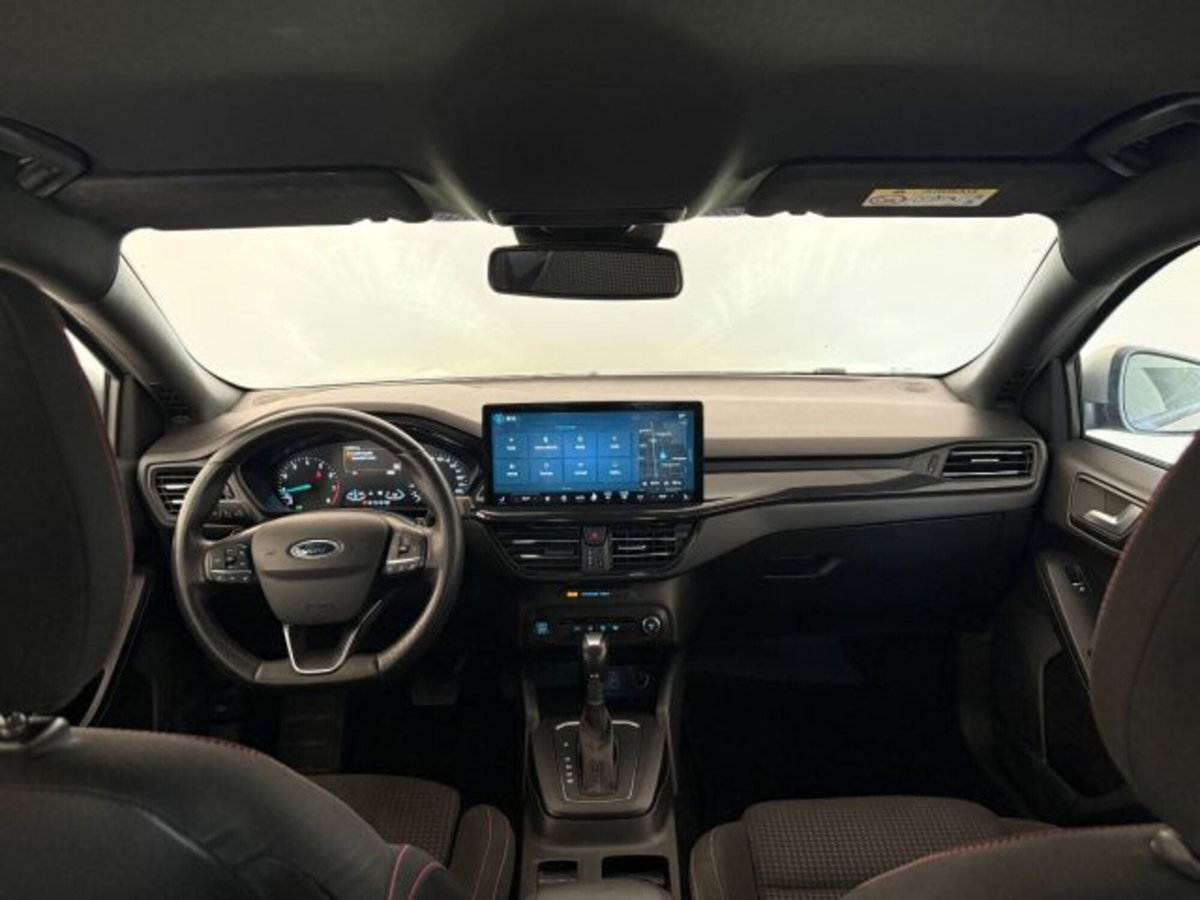 Ford Focus Station Wagon 1.0 EcoBoost Hybrid 155 CV SW ST-Line (8)