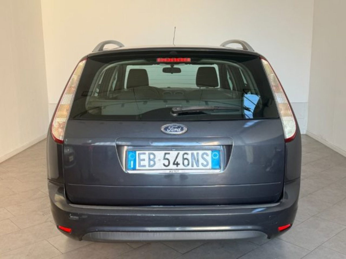 Ford Focus Station Wagon 1.6 (115CV) SW Bz.- GPL Ikon (6)