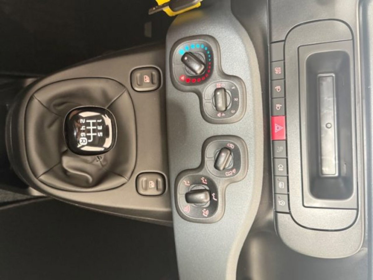 Fiat Pandina 1.0 firefly hybrid s&s 65cv (10)