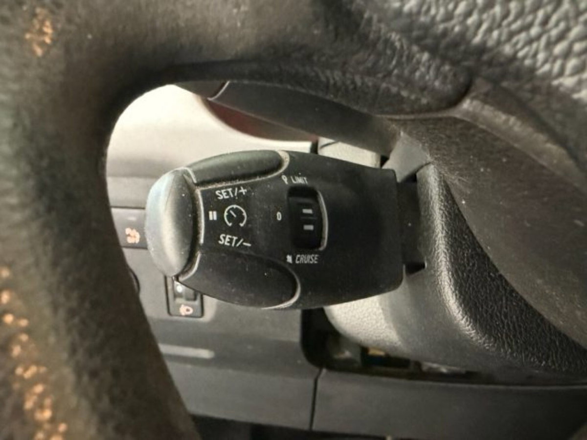 Citroen Berlingo Multispace BlueHDi 100 S&S ETG6 Feel (12)