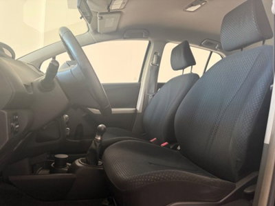 Toyota Yaris 1.0 5 porte Sol (18)