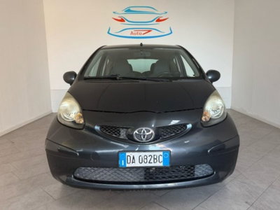 Toyota Aygo 1.0 12V VVT-i 3 porte Sol usata