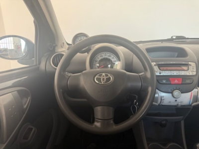 Toyota Aygo 1.0 12V VVT-i 3 porte Sol (8)