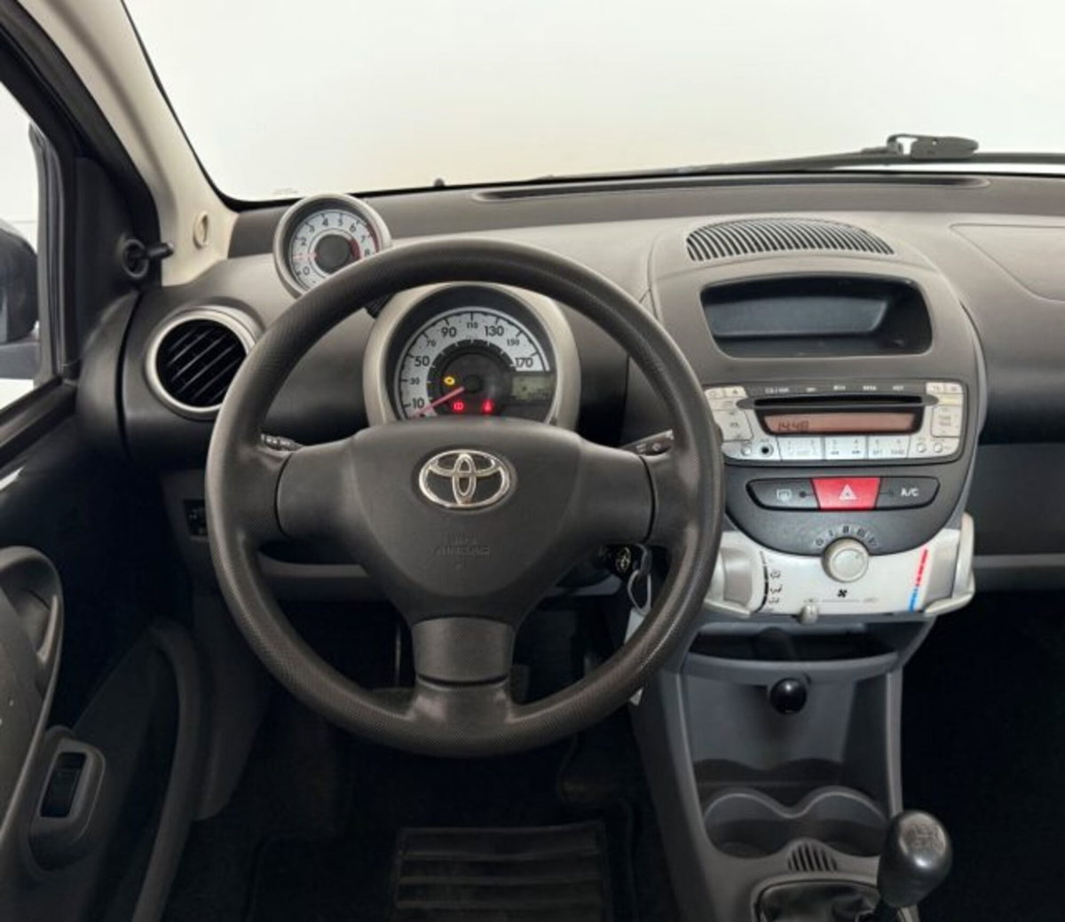 Toyota Aygo 1.0 12V VVT-i 3 porte Sol (13)