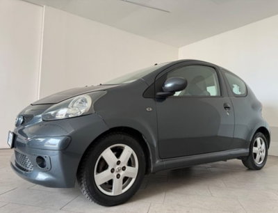 Toyota Aygo 1.0 12V VVT-i 3 porte Sol (3)