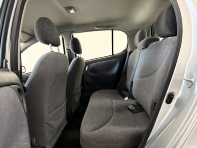 Toyota Yaris 16V cat 5 porte Sol (10)