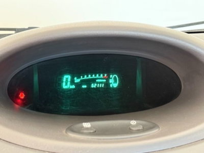 Toyota Yaris 16V cat 5 porte Sol (15)